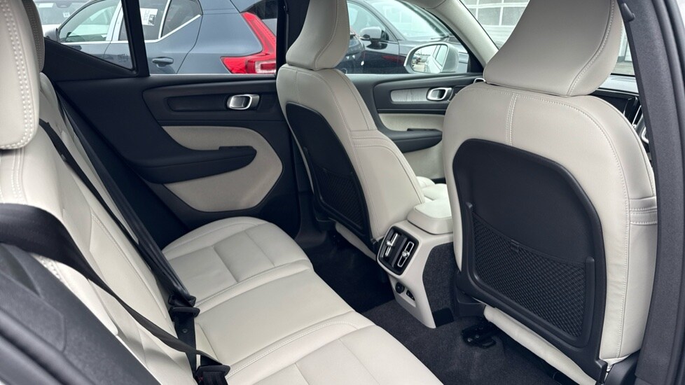 Used Volvo XC40 2025 for sale - 75796827: Photo 29