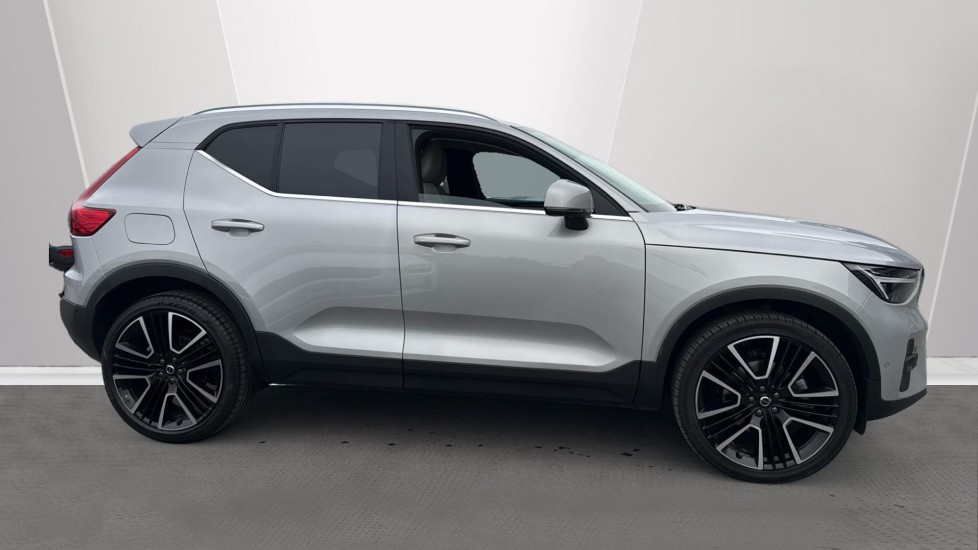 Used Volvo XC40 2025 for sale - 75796827: Photo 3