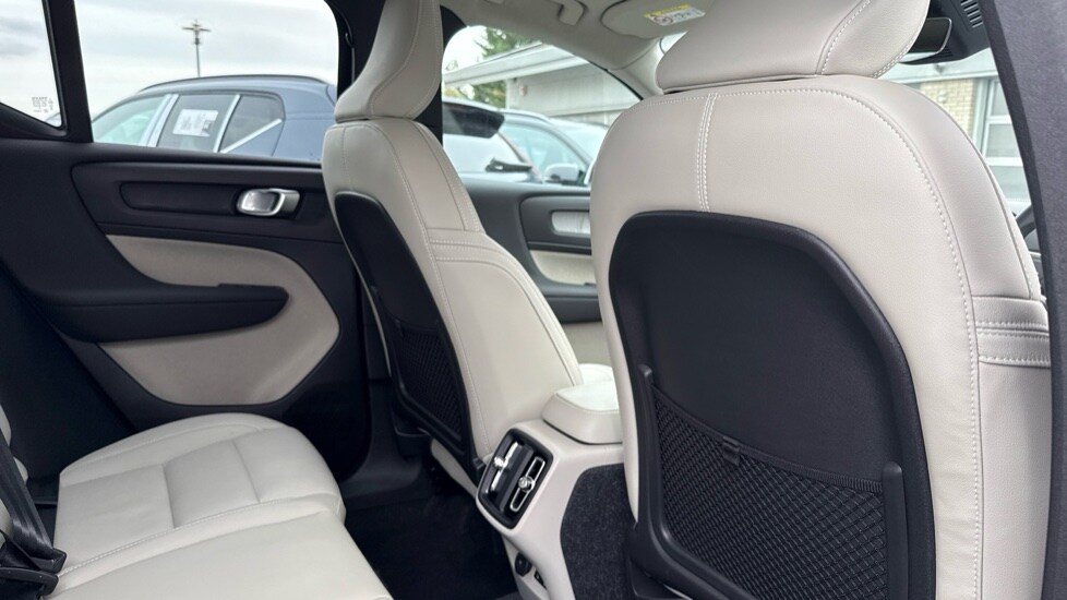 Used Volvo XC40 2025 for sale - 75796827: Photo 31