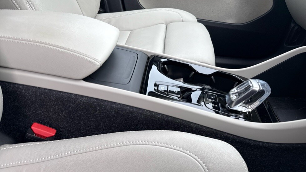 Used Volvo XC40 2025 for sale - 75796827: Photo 36