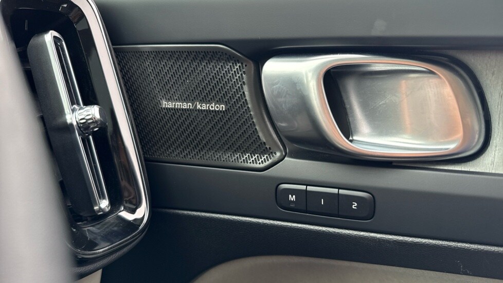 Used Volvo XC40 2025 for sale - 75796827: Photo 44