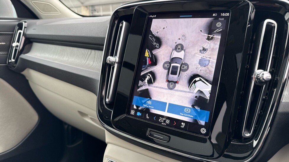 Used Volvo XC40 2025 for sale - 75796827: Photo 49