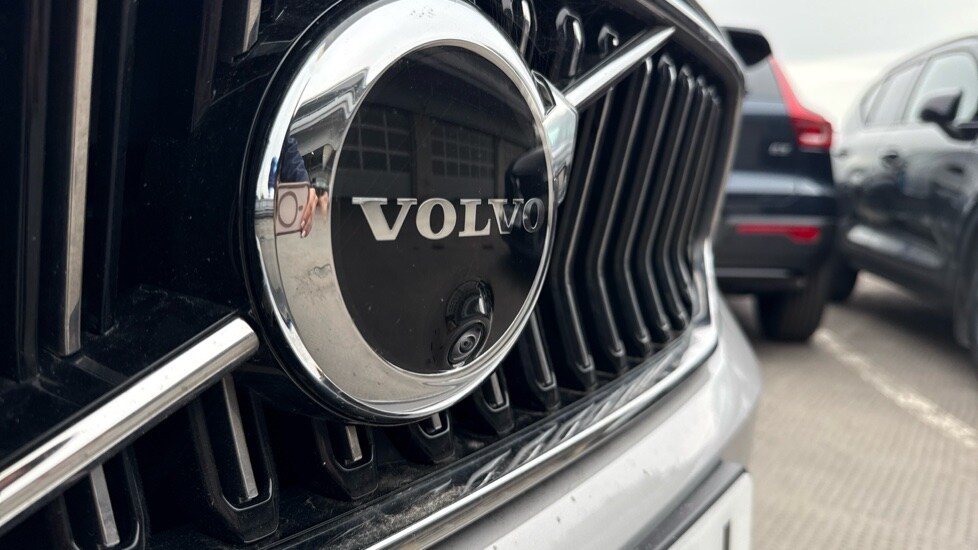 Used Volvo XC40 2025 for sale - 75796827: Photo 52