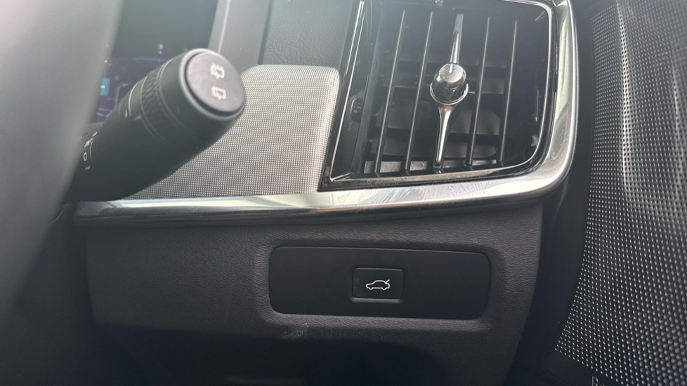 Used Volvo V90 2023 for sale - 76842011: Photo 18