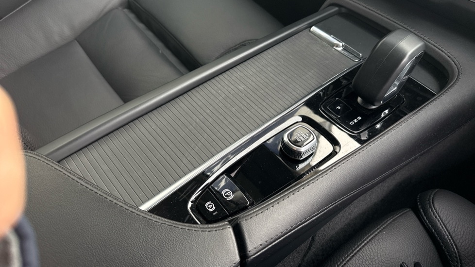 Used Volvo V90 2023 for sale - 76842011: Photo 29