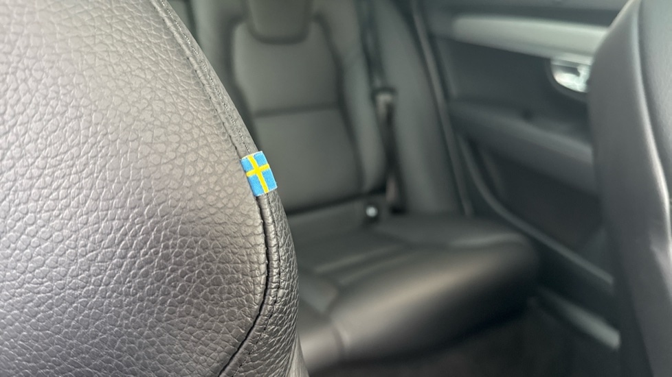 Used Volvo V90 2023 for sale - 76842011: Photo 41