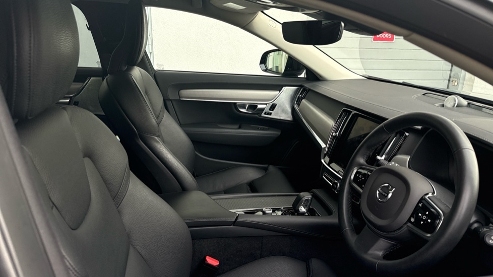 Used Volvo V90 2023 for sale - 76842011: Photo 48