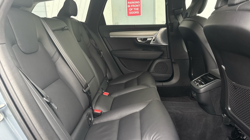 Used Volvo V90 2023 for sale - 76842011: Photo 6