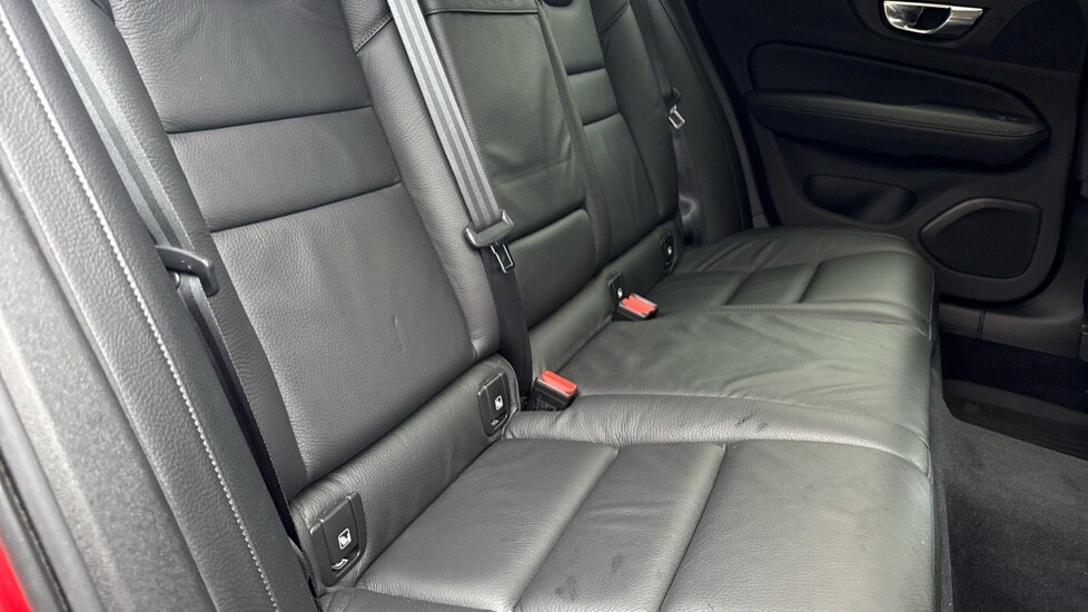 Used Volvo V60 2019 for sale - 77470801: Photo 25