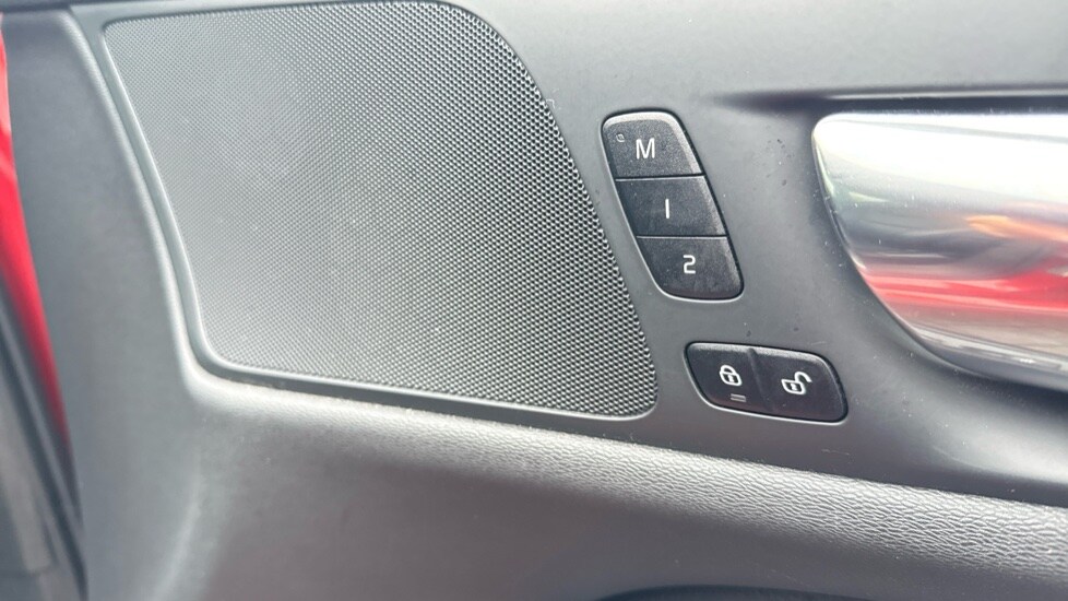 Used Volvo V60 2019 for sale - 77470801: Photo 31