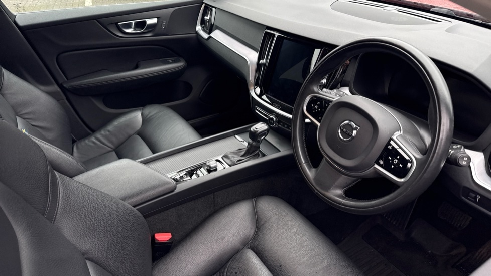 Used Volvo V60 2019 for sale - 77470801: Photo 4