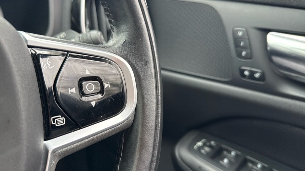 Used Volvo V60 2019 for sale - 77470801: Photo 41