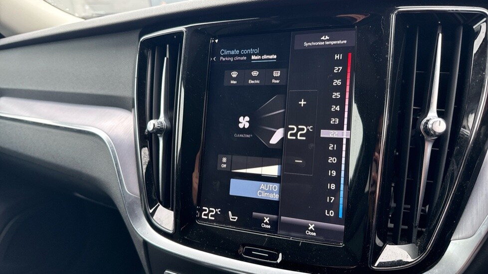 Used Volvo V60 2019 for sale - 77470801: Photo 50