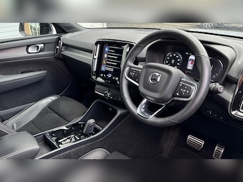 Used Volvo XC40 2022 for sale - 75472812: Photo