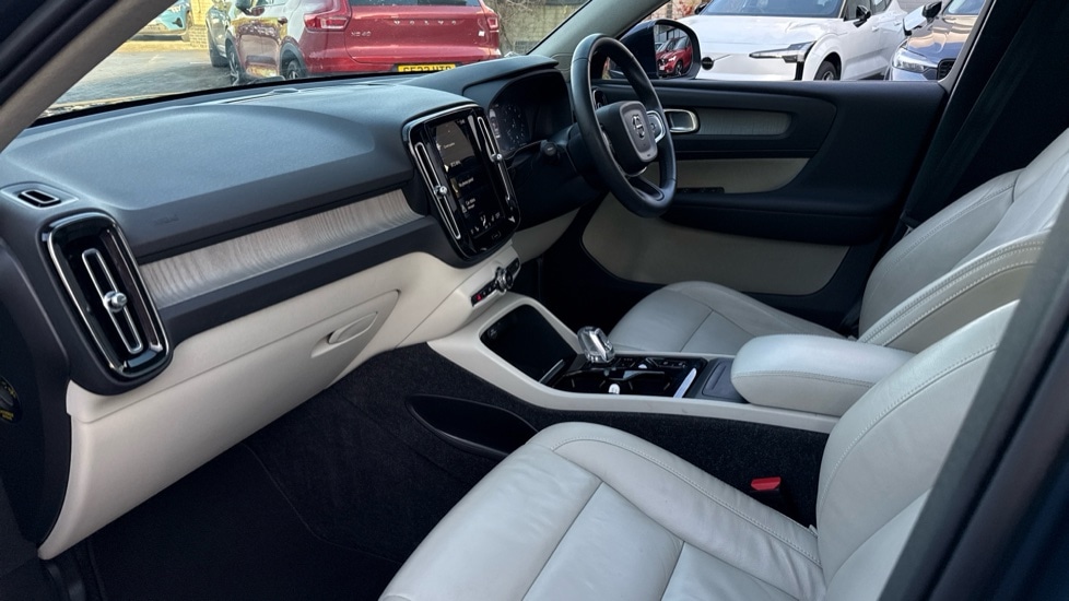 Used Volvo XC40 2021 for sale - 77043008: Photo 26