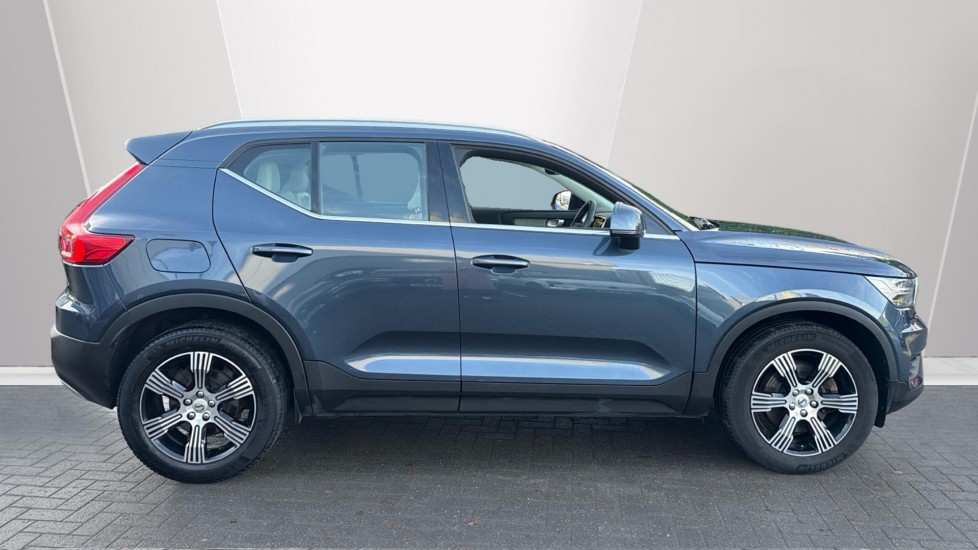 Used Volvo XC40 2021 for sale - 77043008: Photo 3