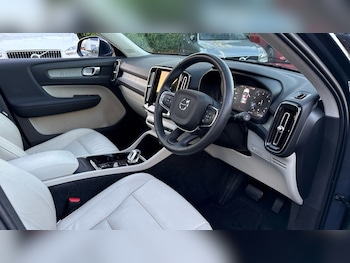 Used Volvo XC40 2021 for sale - 77043008: Photo