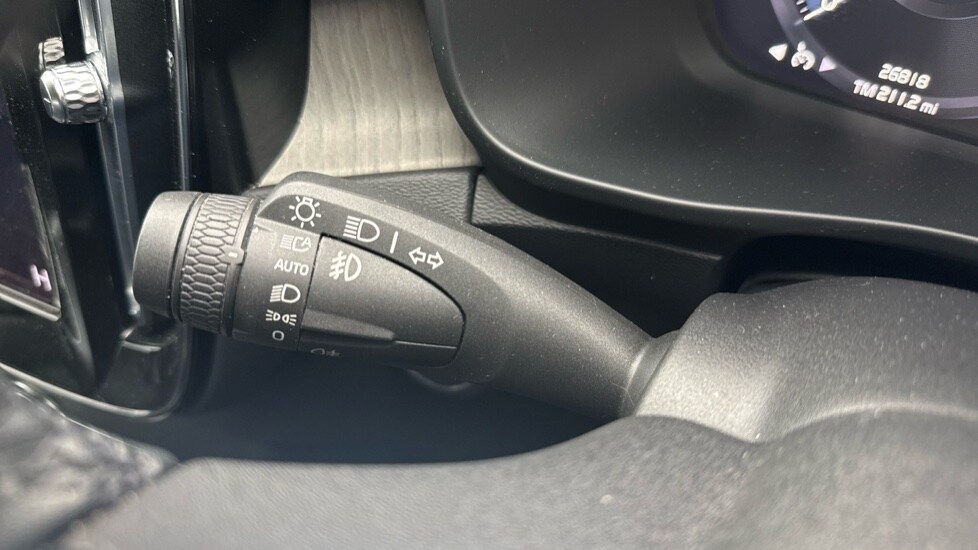 Used Volvo XC40 2021 for sale - 77927316: Photo 32