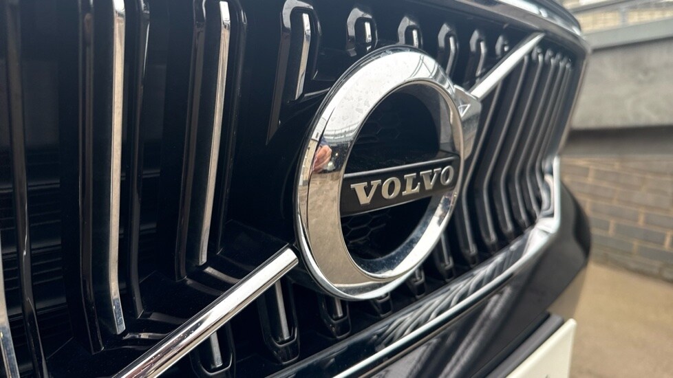 Used Volvo XC40 2021 for sale - 77927316: Photo 39