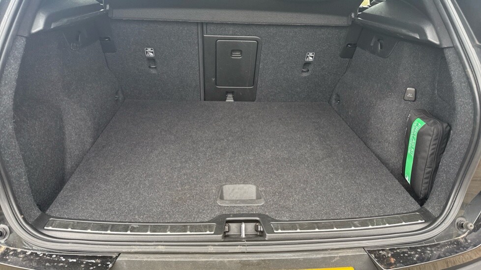 Used Volvo XC40 2021 for sale - 77927316: Photo 41