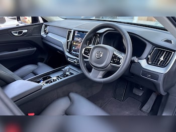 Used Volvo XC60 2023 for sale - 78232906: Photo