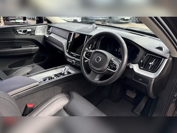 Used Volvo XC60 2025 for sale - 78080970: Photo
