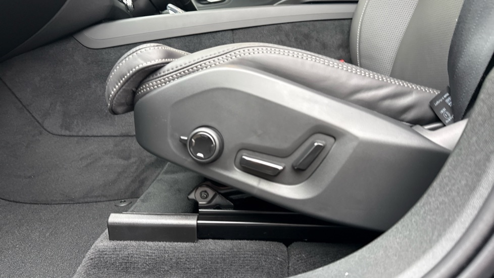 Used Volvo XC60 2026 for sale - 78059668: Photo 28