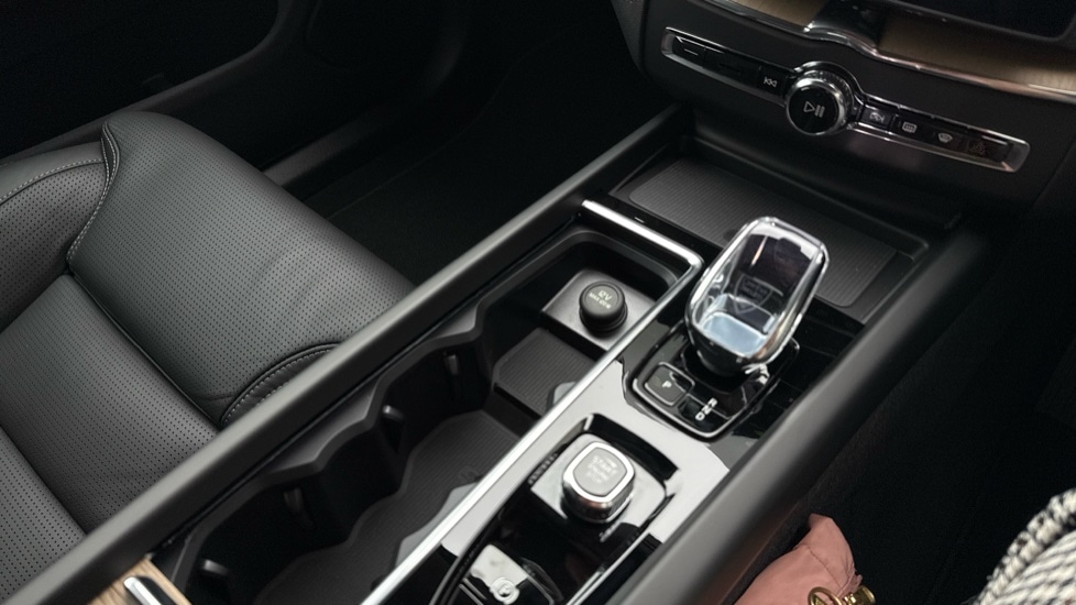 Used Volvo XC60 2026 for sale - 78059668: Photo 40