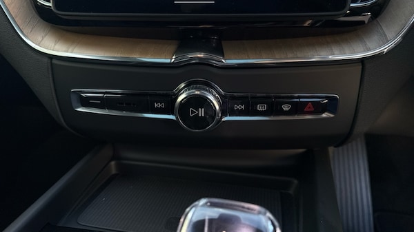 Used Volvo XC60 2025 for sale - 76233941: Photo 21