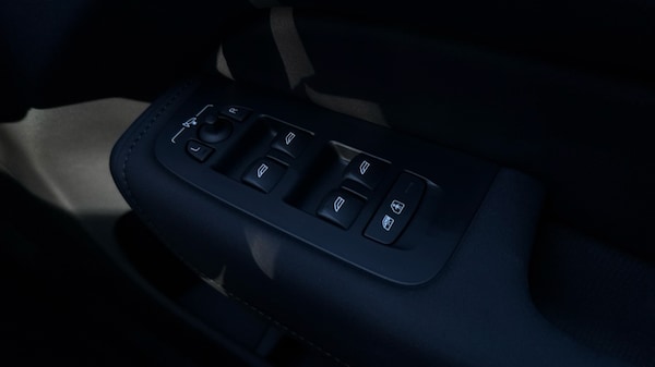 Used Volvo XC60 2025 for sale - 76233941: Photo 24