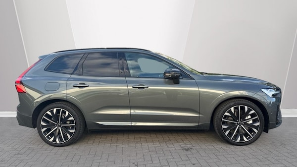 Used Volvo XC60 2025 for sale - 76233941: Photo 3