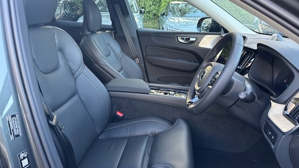 Used Volvo XC60 2025 for sale - 76233941: Photo 41
