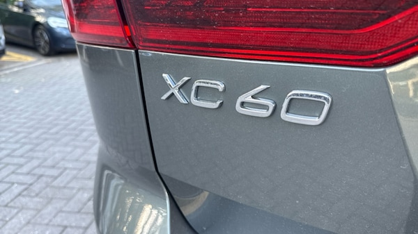 Used Volvo XC60 2025 for sale - 76233941: Photo 44