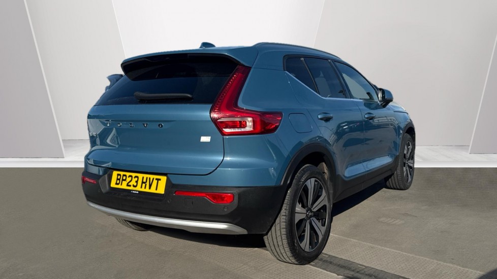 Used Volvo XC40 2023 for sale - 76003546: Photo 2