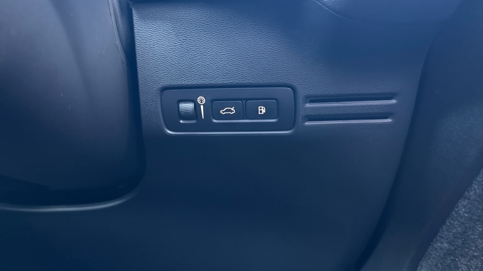 Used Volvo XC40 2023 for sale - 76003546: Photo 20