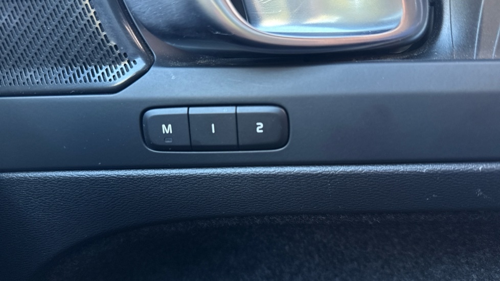 Used Volvo XC40 2023 for sale - 76003546: Photo 24