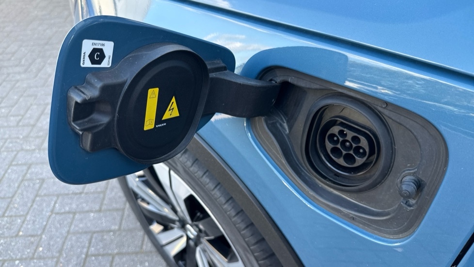 Used Volvo XC40 2023 for sale - 76003546: Photo 46