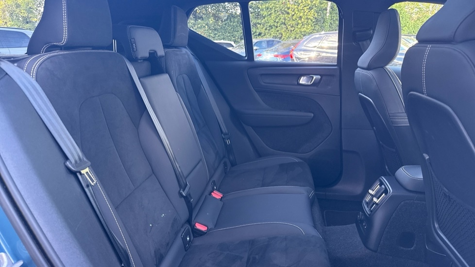 Used Volvo XC40 2023 for sale - 76003546: Photo 6