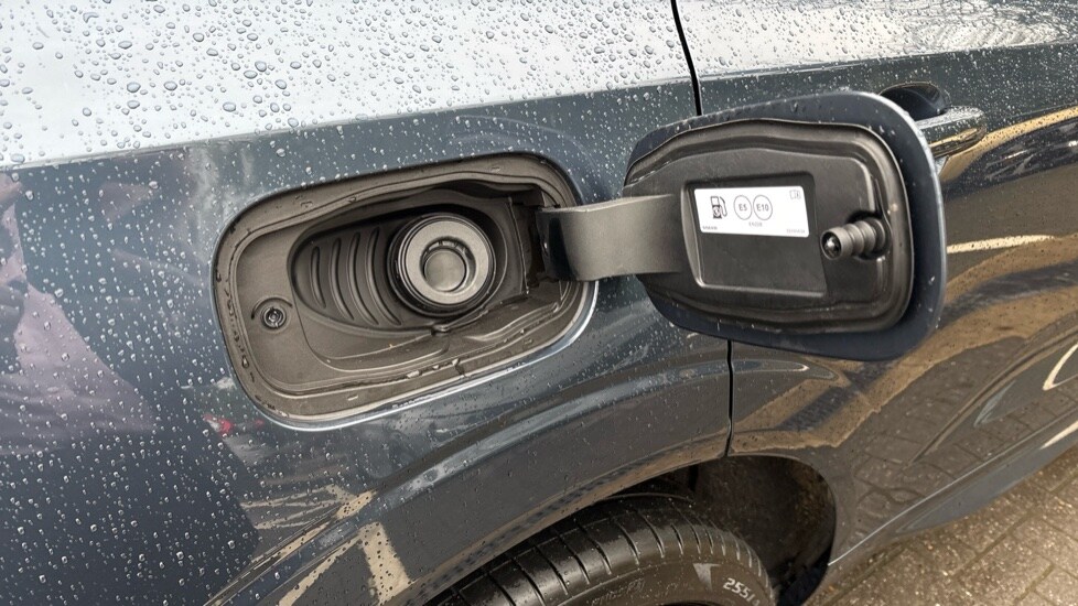 Used Volvo XC60 2025 for sale - 78117721: Photo 15