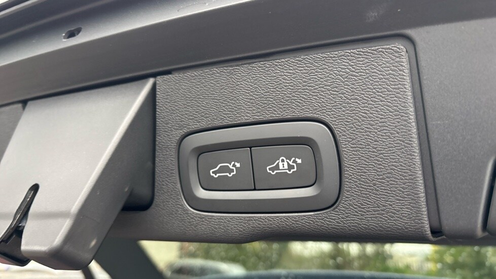 Used Volvo XC60 2025 for sale - 78117721: Photo 33