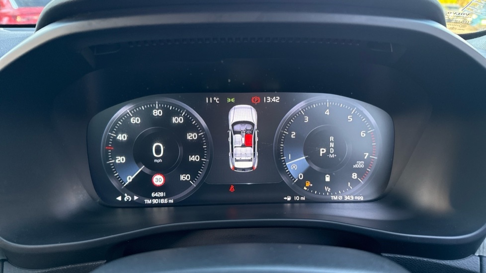 Used Volvo XC40 2021 for sale - 77241124: Photo 11