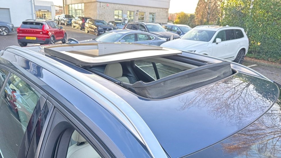 Used Volvo XC40 2021 for sale - 77241124: Photo 43