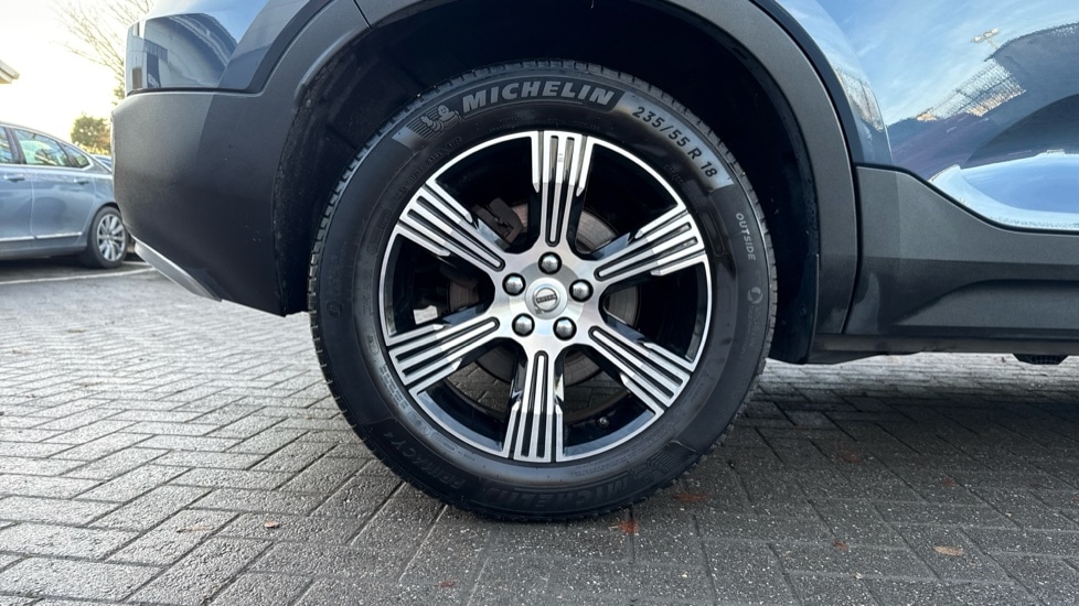 Used Volvo XC40 2021 for sale - 77241124: Photo 9