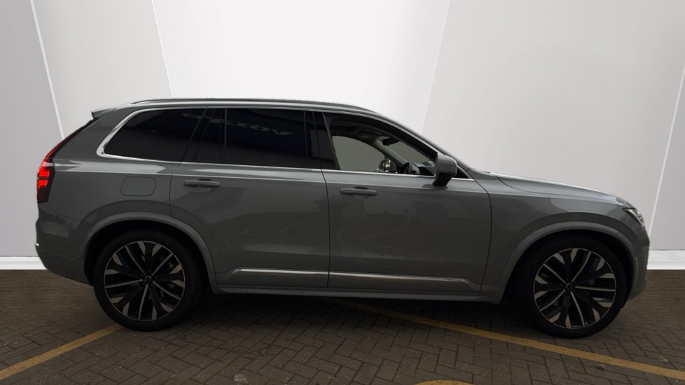 Used Volvo XC90 2025 for sale - 76977672: Photo 3