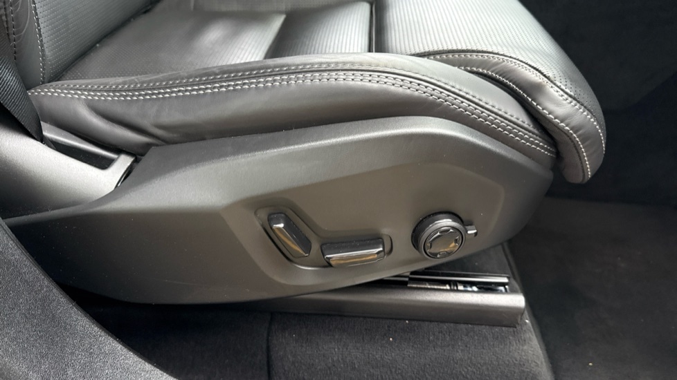 Used Volvo XC90 2025 for sale - 76977672: Photo 31