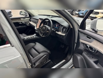 Used Volvo XC90 2025 for sale - 76977672: Photo