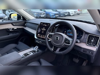 Used Volvo XC90 2025 for sale - 76556887: Photo