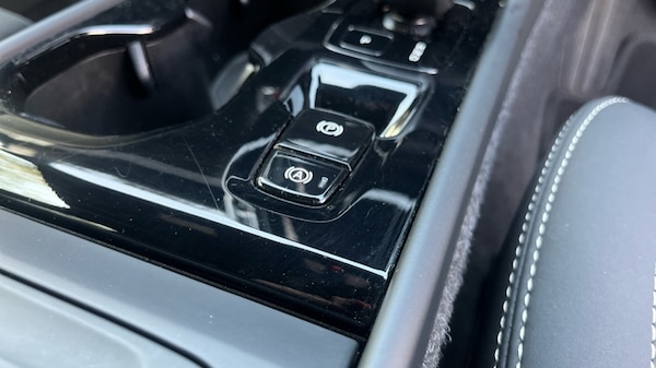 Used Volvo XC40 2024 for sale - 75526580: Photo 26