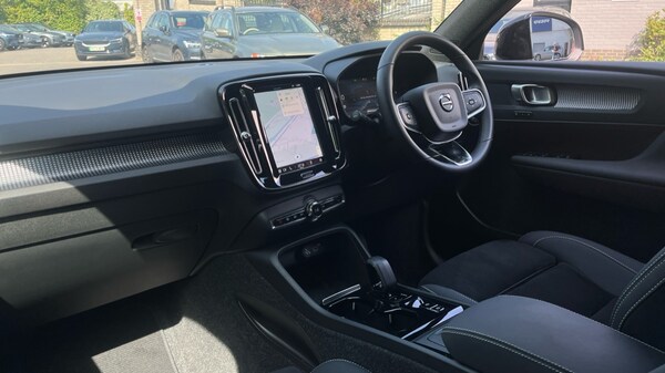 Used Volvo XC40 2024 for sale - 75526580: Photo 46