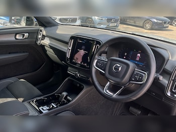 Used Volvo XC40 2024 for sale - 75526580: Photo